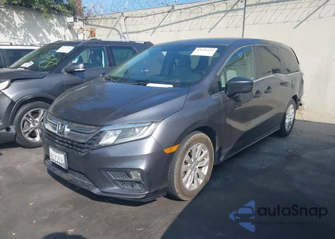 2018 Honda Odyssey Lx z USA, uszkodzony, nr VIN 5FNRL6H23JB022245